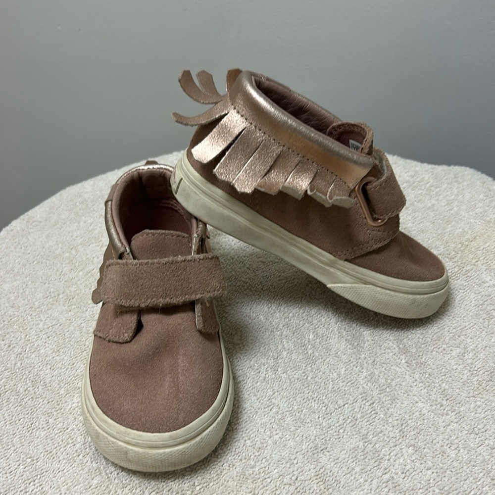 Vans fringe moccasin pink suede sneaker kids toddlers Slip In loop strap size 7